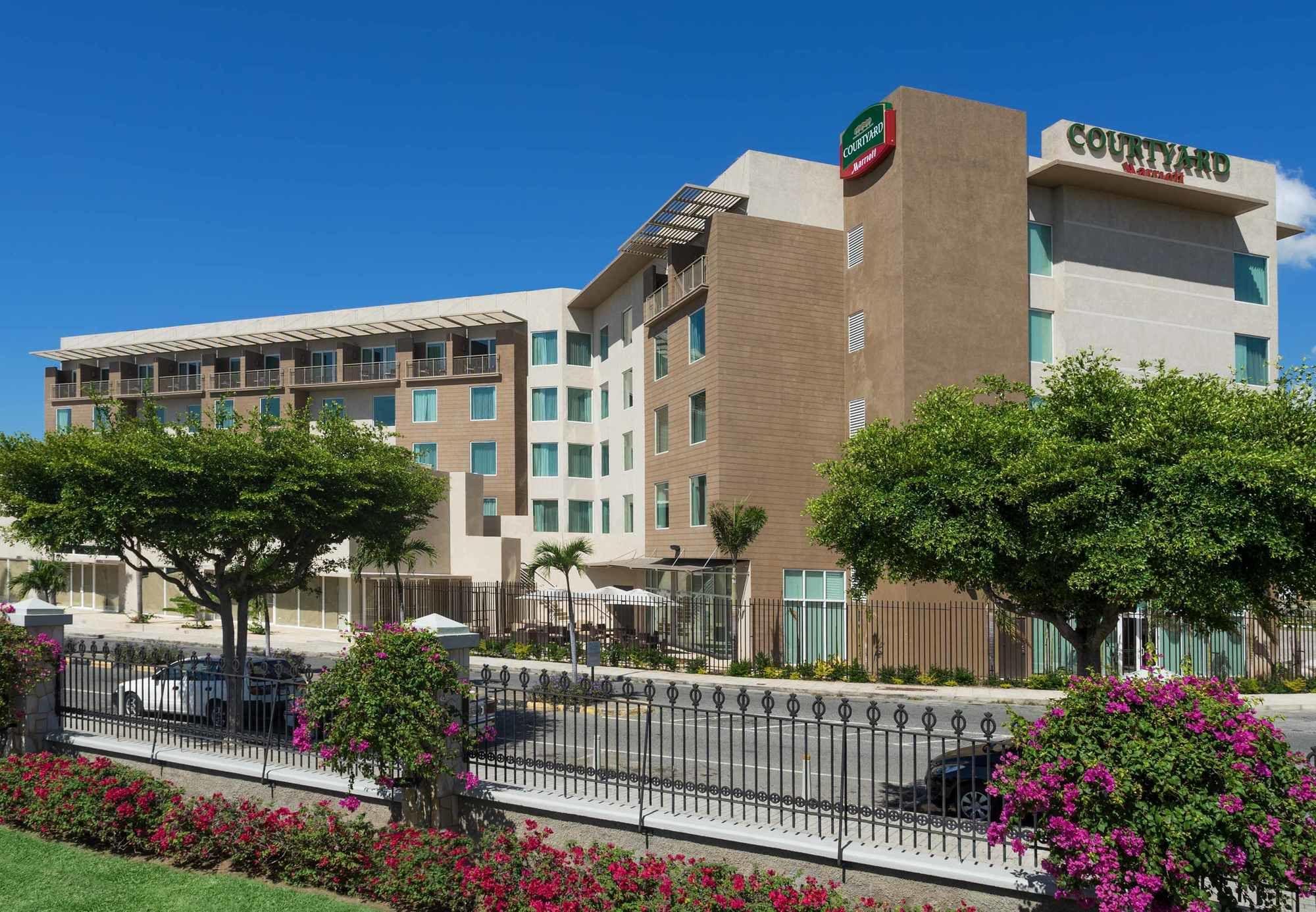 Courtyard By Marriott Kingston, Jamaica Ξενοδοχείο Εξωτερικό φωτογραφία